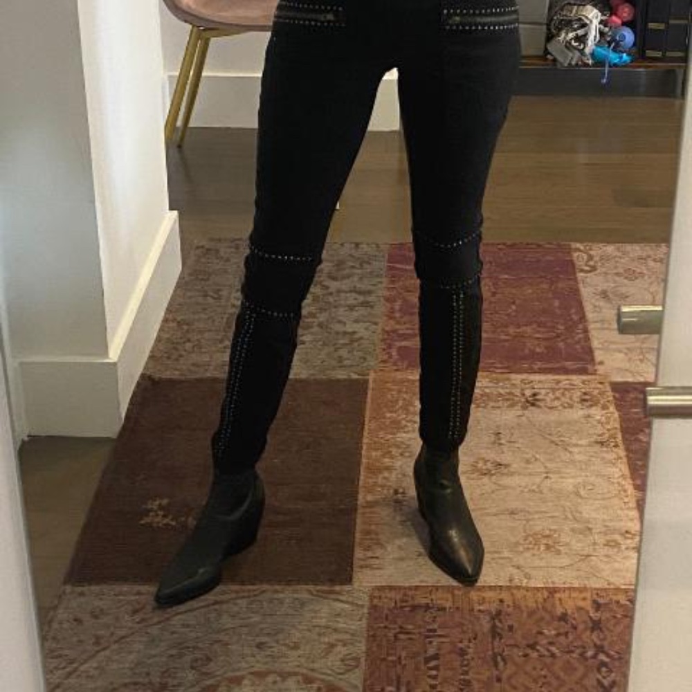 JOIE Skinny Black Jeans With Zip Front Pockets and Grommet Details. Size 24
